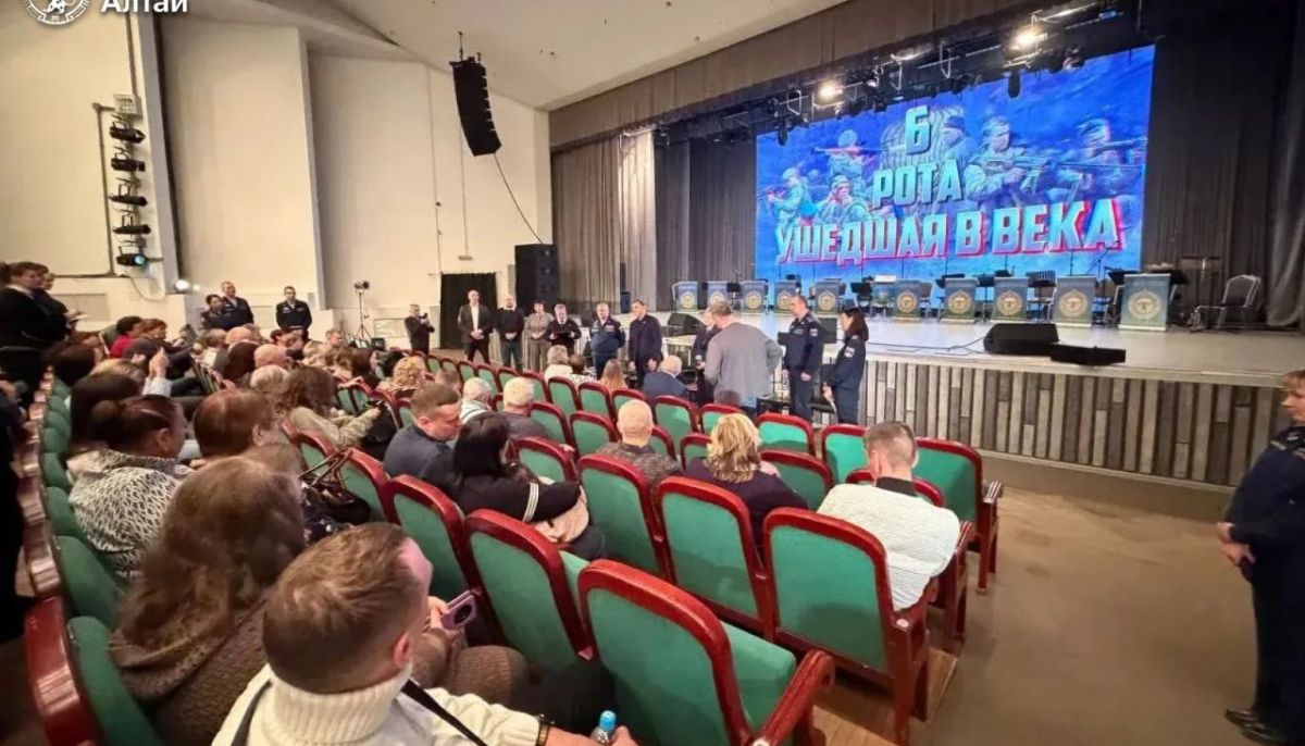 Глава Республики Алтай встретился с близкими погибших воинов-десантников - Толк